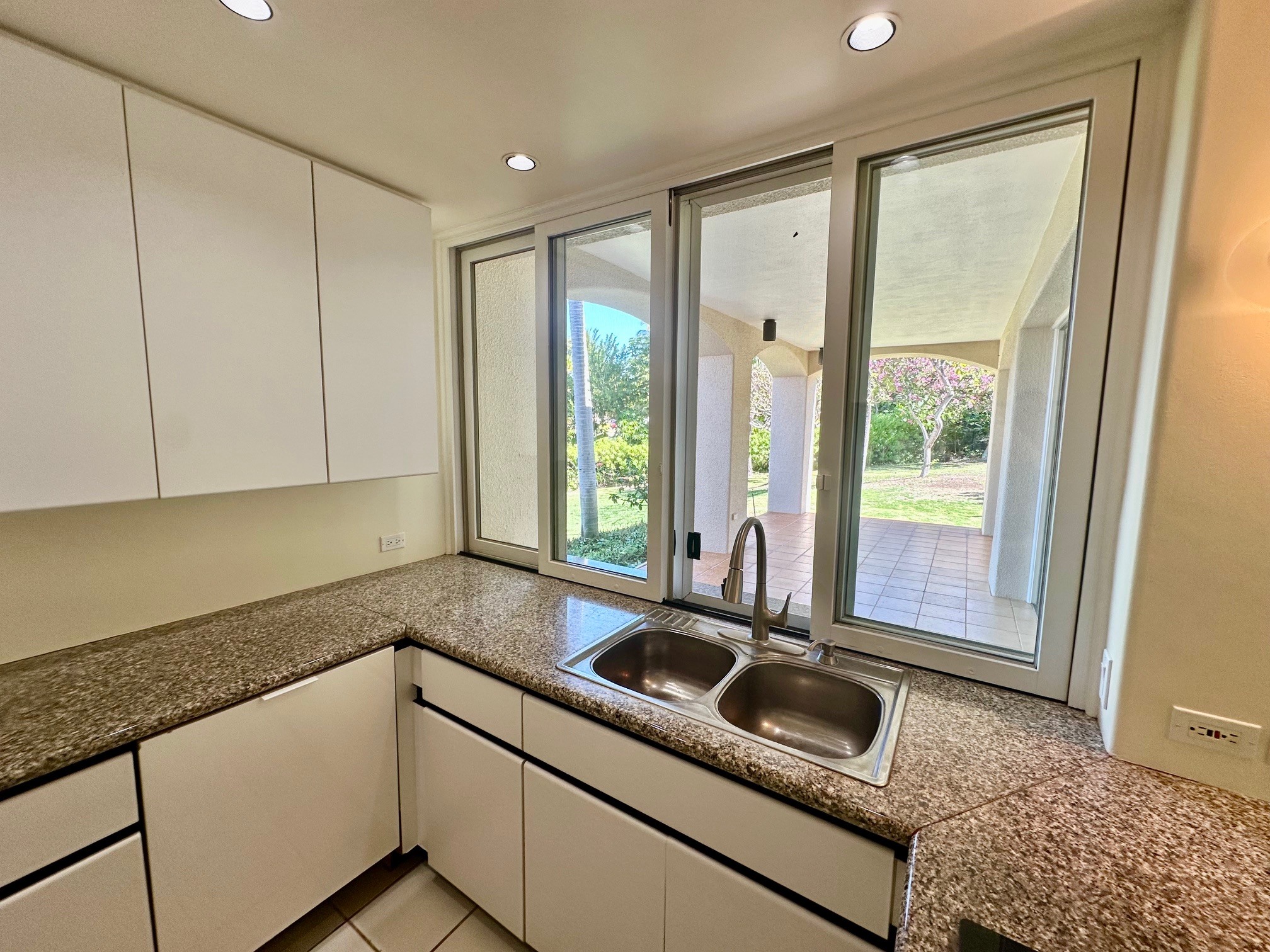 Building Photo - 3150 Wailea Alanui Dr