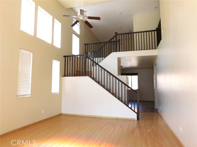 Building Photo - 42014 Acacia Way