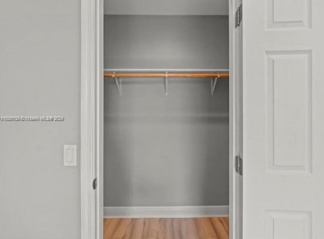 Building Photo - 1139 NE 3rd Ave