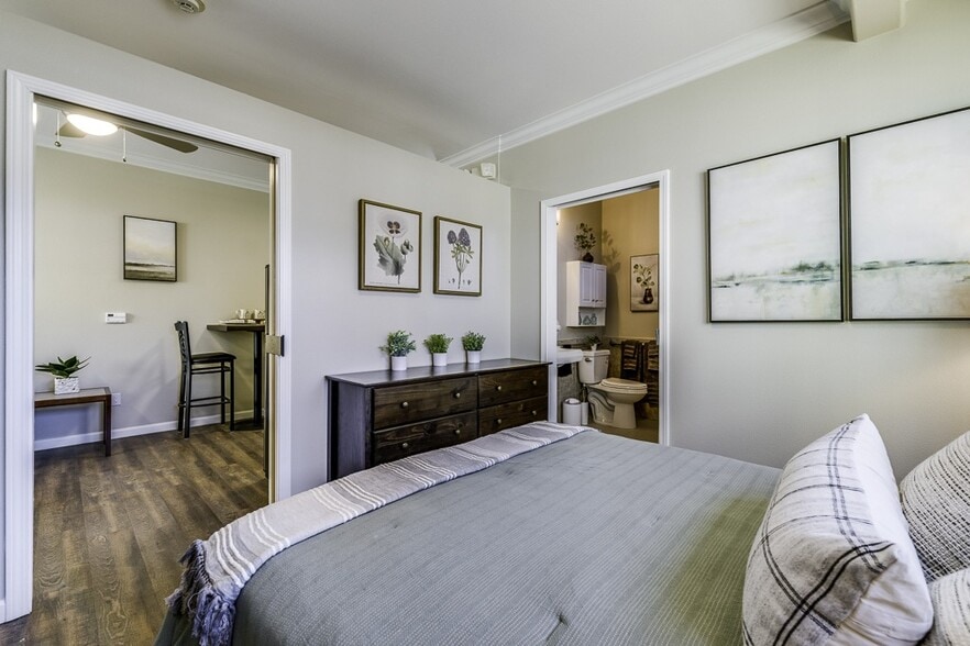 Building Photo - Aventine at Vancouver - 55+ Active Adult L...