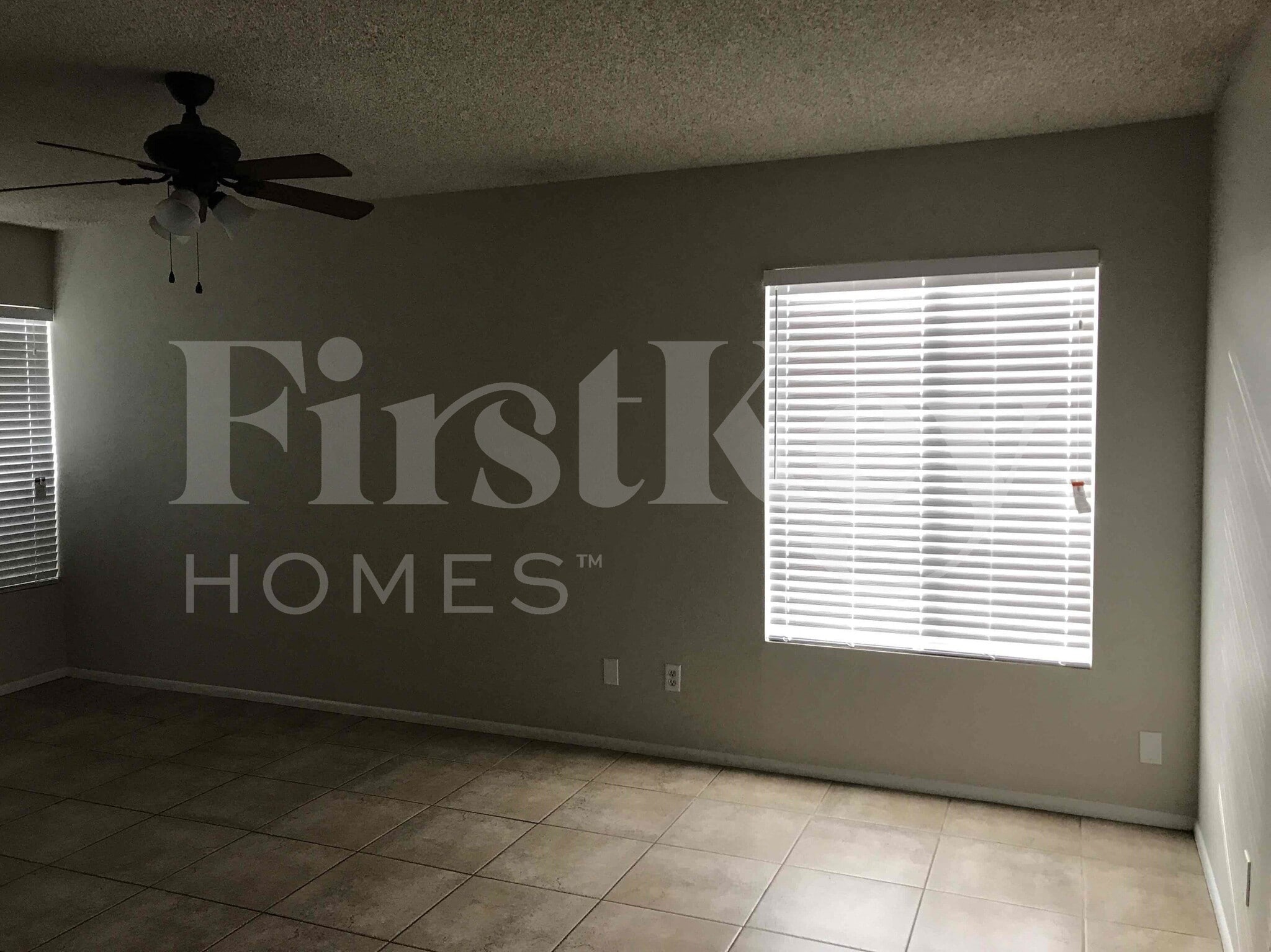 Building Photo - 5520 W Golden Ln