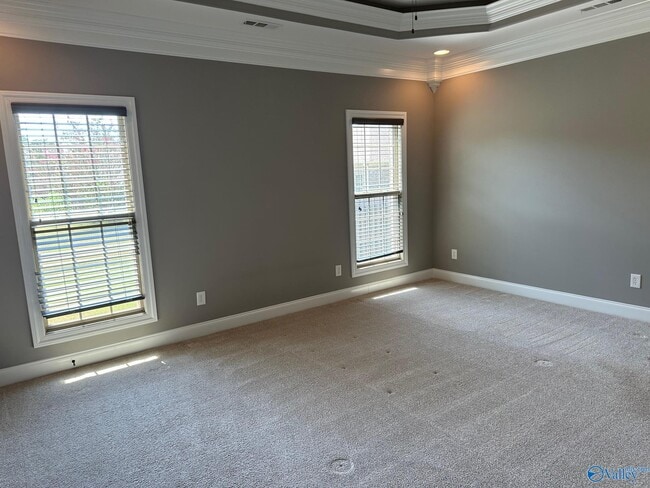 Building Photo - 111 Canyon Dr
