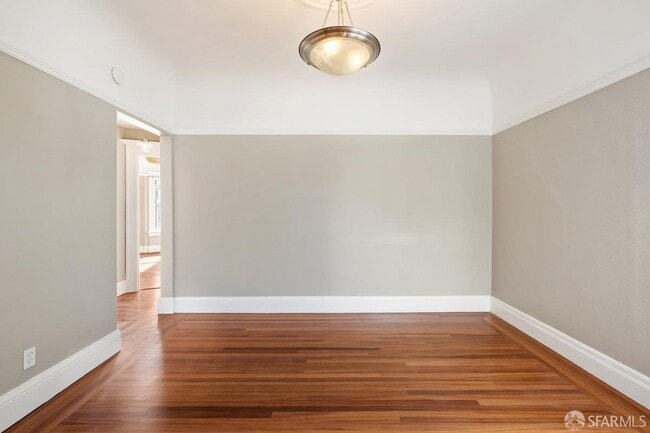 Building Photo - 376 Frederick St