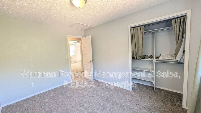 Building Photo - 6371 Galway Dr