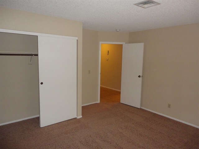 Building Photo - 3881 W Denver St