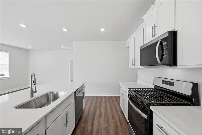 Building Photo - 115 Trellis View Ln