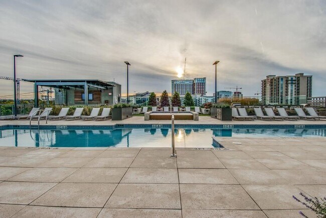 Building Photo - Stunner in the Gulch