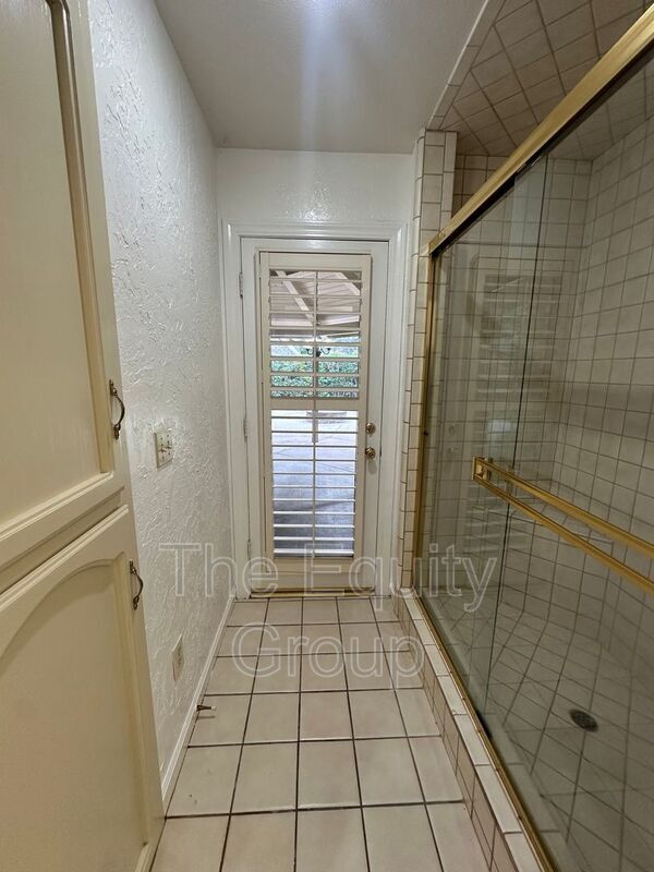 Building Photo - 5503 W Sweet Dr