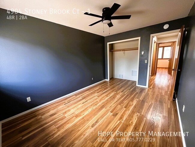 Building Photo - 4904 Stoney Brook Ct