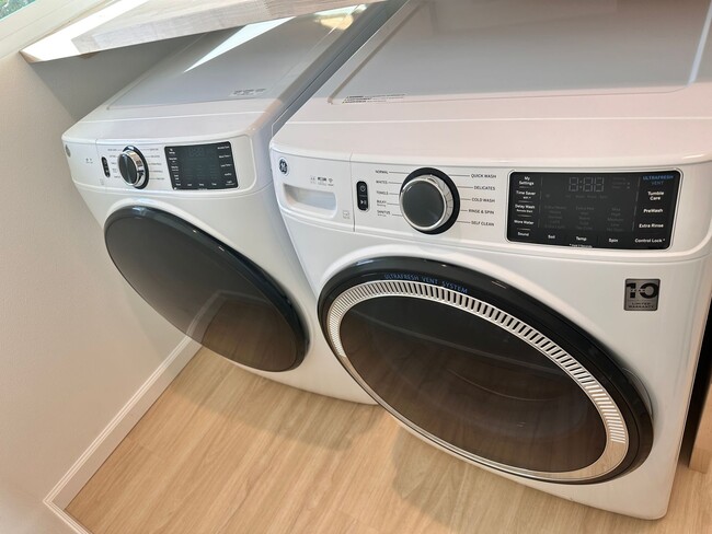 Building Photo - Brand New Home in Tiki Gardens