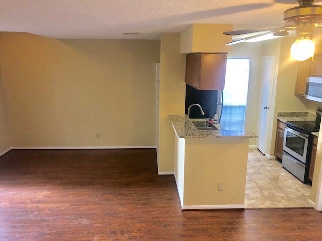Building Photo - 2120 El Paseo St