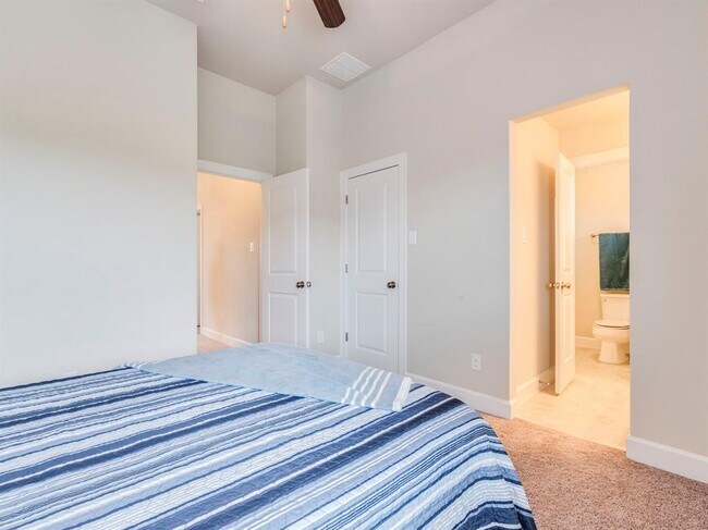 Building Photo - 4209 Hannover Wy