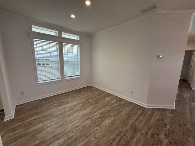 Building Photo - 909 Inagua W