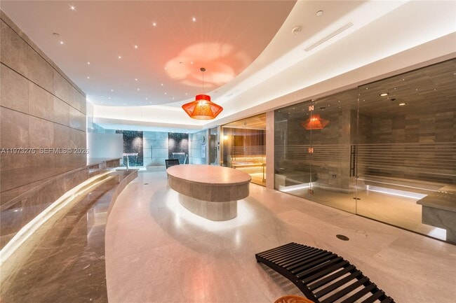 Building Photo - 1010 Brickell Ave