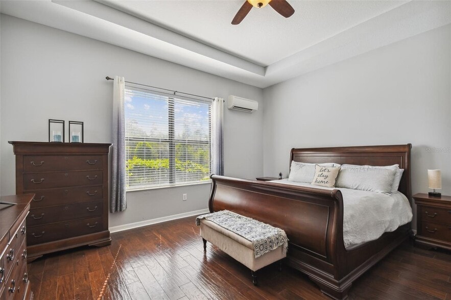 Primary bedroom downstairs - 19407 Sweet Grass Way
