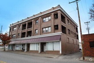 Building Photo - 607 20th St