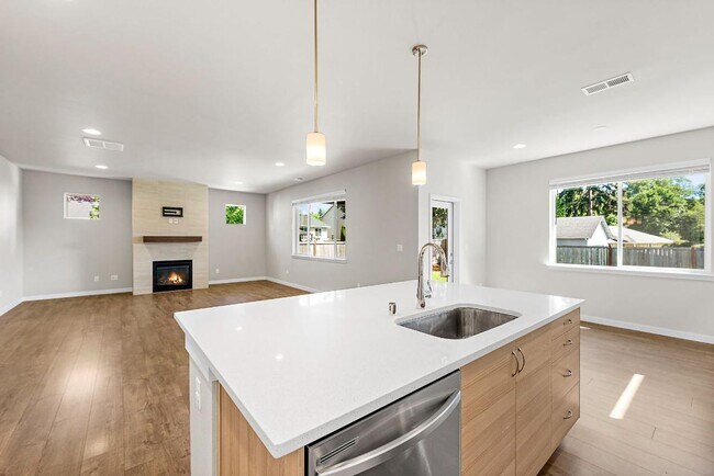 Building Photo - Modern 4-Bedroom Yelm Home with Covered Patio, Outdoor Fireplace & Office/Flex Space!
