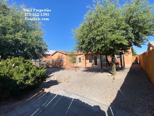 Building Photo - Clean 4/2 close to WSMR / NASA