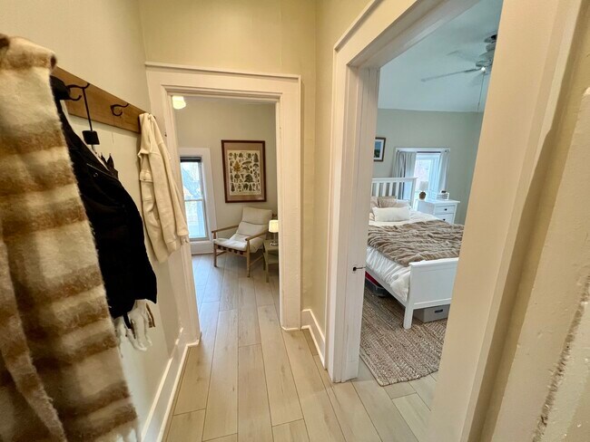 Building Photo - 246 Washington Ave