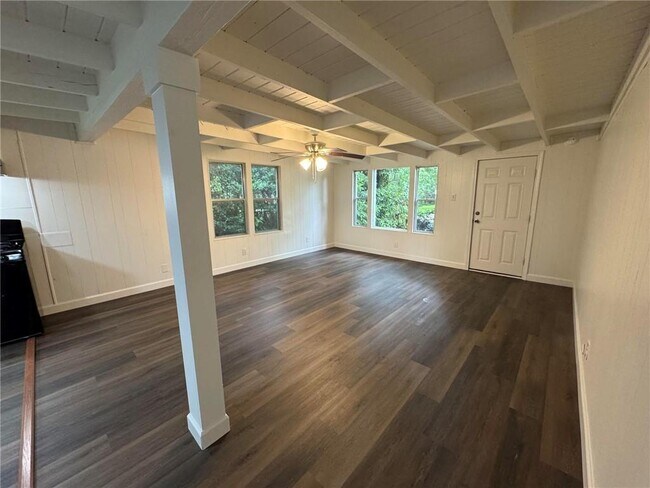 Building Photo - 2855 Gill Rd