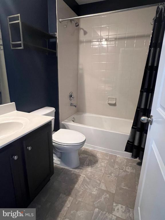Building Photo - 146 Drexel Ct