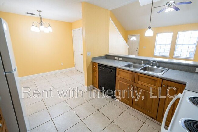 Building Photo - 3314 Sawtooth Dr