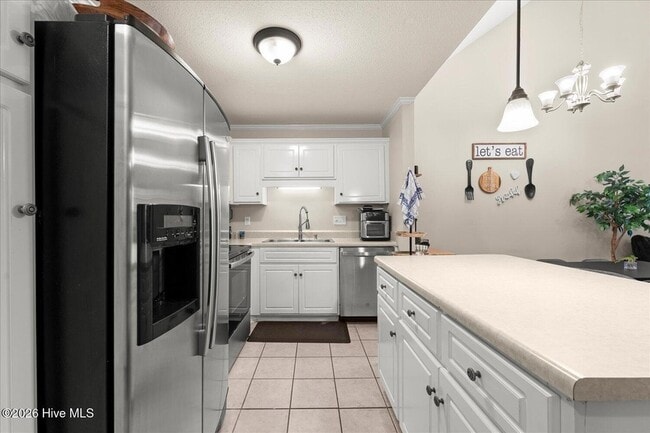 Building Photo - 119 Grove Landing Ct