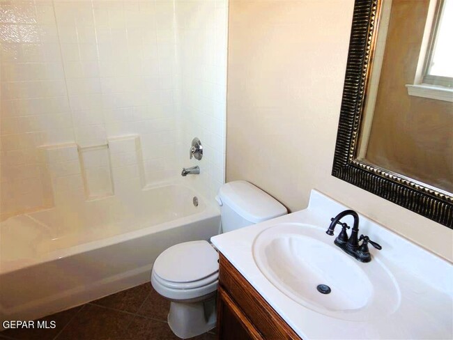 Building Photo - 3984 Tierra Venado Dr