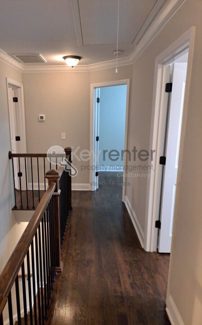 Building Photo - 3583 Crompton St