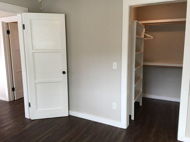 Building Photo - 1 Bedroom Home in Redding - MUST SEE