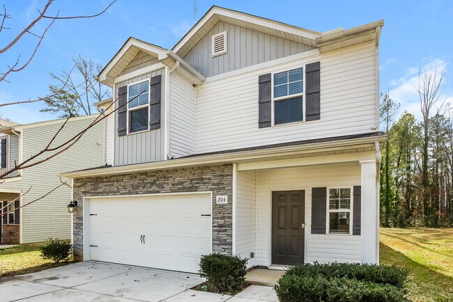 Building Photo - 204 Neal Dr