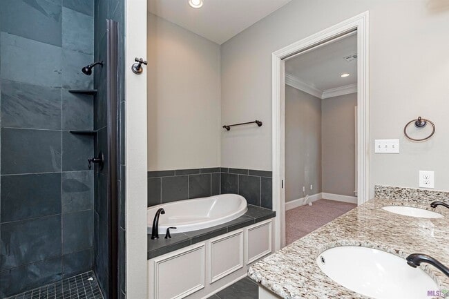 Building Photo - 755 Boxelder Dr