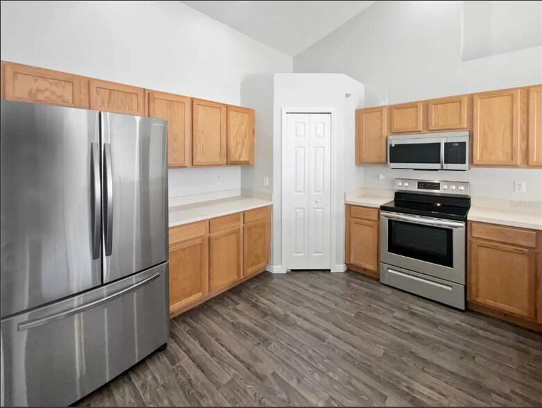 Building Photo - 961 Salerno Ct