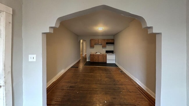 Building Photo - 6724 Wyncote Ave