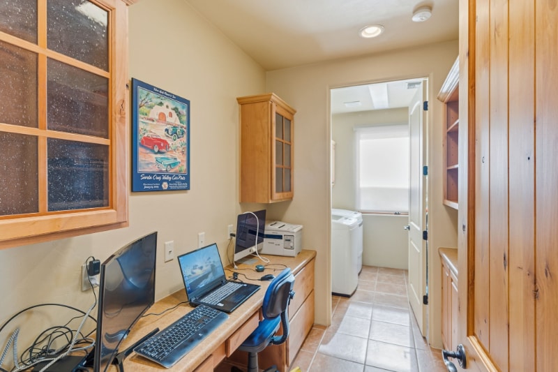 Building Photo - 206 Circulo Veranera