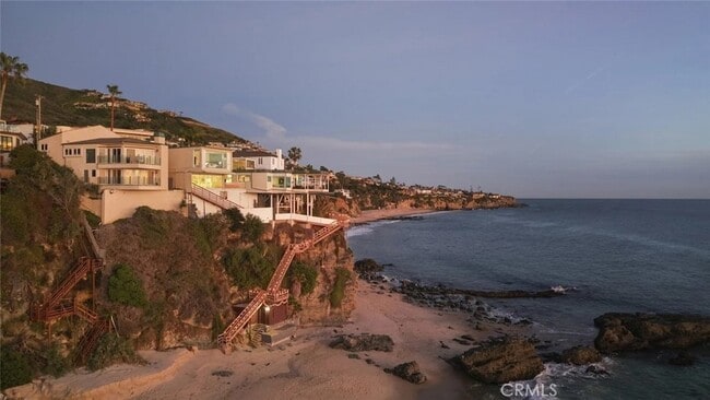 Building Photo - 31877 Circle Dr