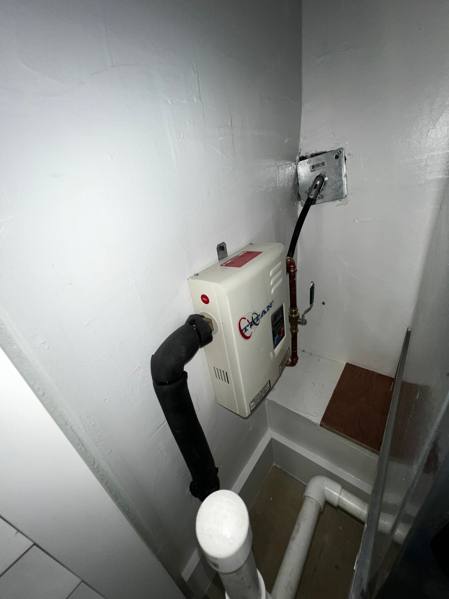 Building Photo - 9300 W Flagler St