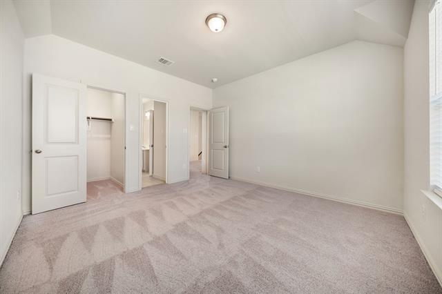 Building Photo - 912 Alberta Spruce Rd