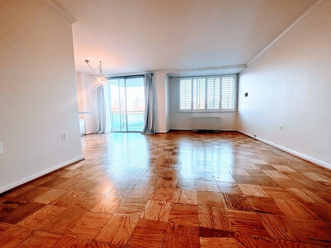 Building Photo - 10500 Rockville Pike