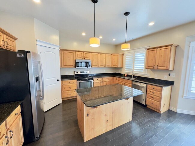 Building Photo - 1078 Cinnamon Ridge Dr