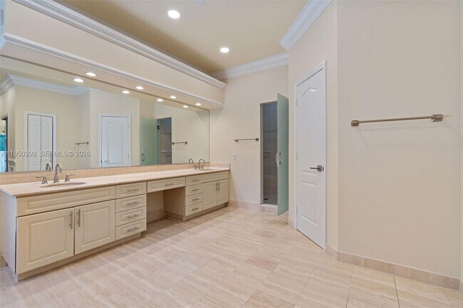 Building Photo - 8281 SW 84th Terrace