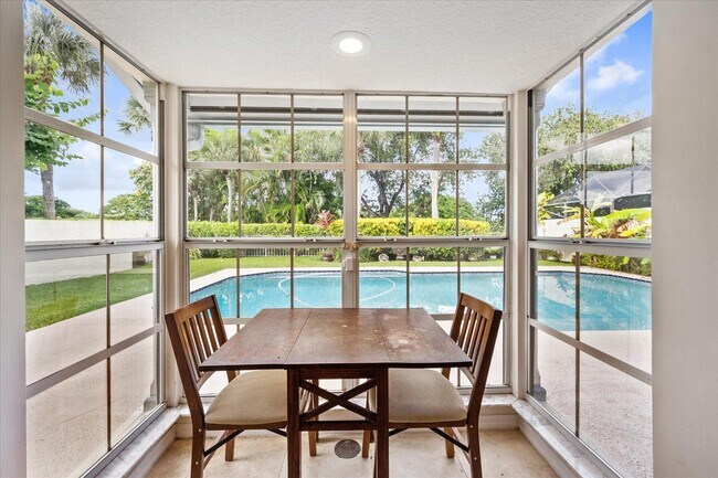 Building Photo - 2216 Las Casitas Dr