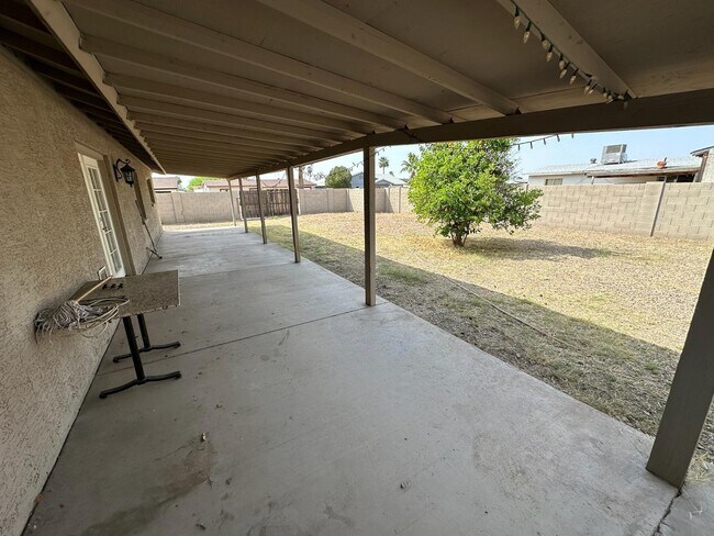 Building Photo - 18202 N 33rd Ave