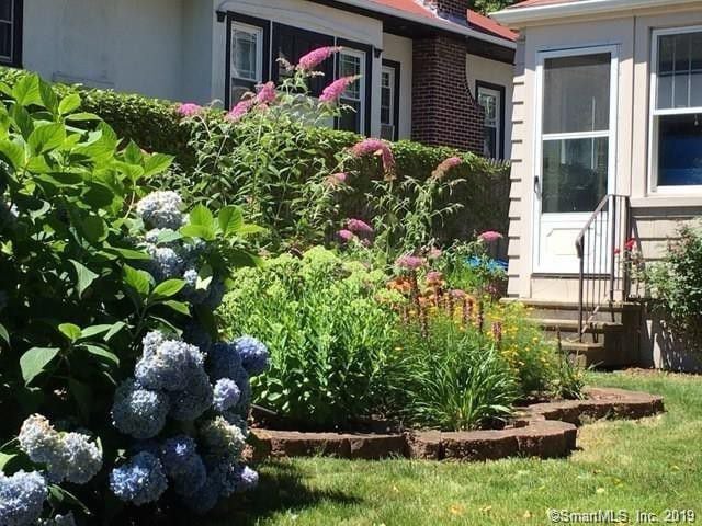 Building Photo - 24 Bellevue Place