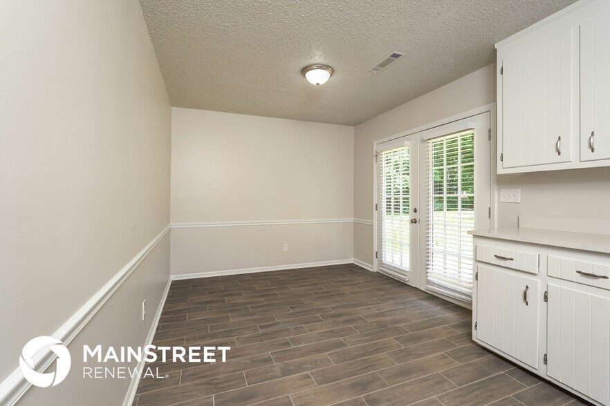 Building Photo - 5379 Buxbury Ct