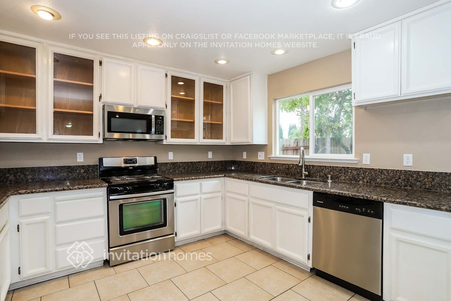 Building Photo - 823 Marsh Creek Dr