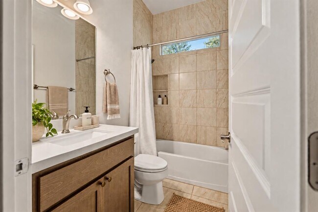 Building Photo - 12218 Cottage Promenade Ct
