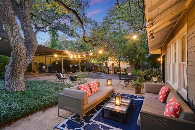 Building Photo - 1402 Windsor Rd