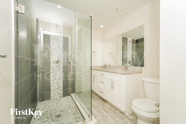 Building Photo - 2419 NW 87th Ln