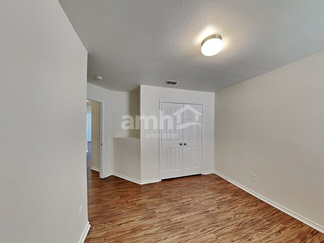 Building Photo - 416 Prescott Ln